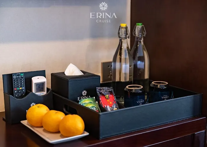 Erina Cruise By Hag  5*