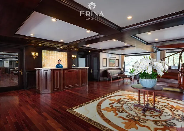 Erina Cruise By Hag  5*