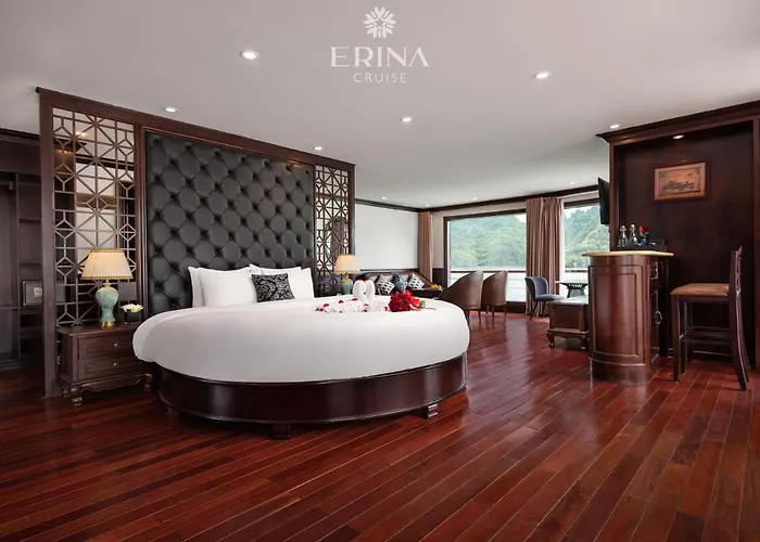 Erina Cruise By Hag Hạ Long