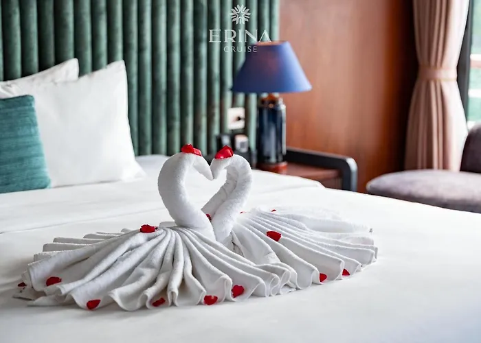 Erina Cruise By Hag 5* Hạ Long