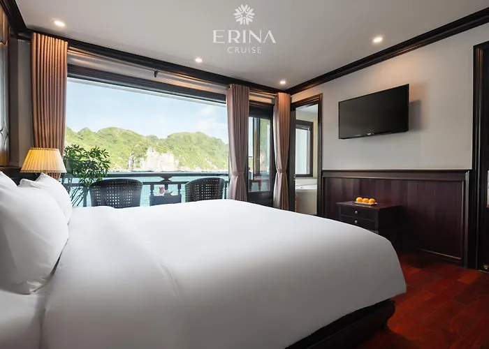 Erina Cruise By Hag Hạ Long