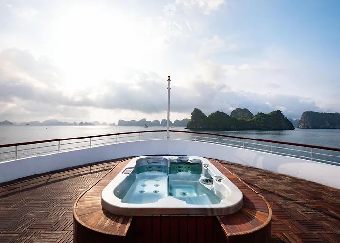 Erina Cruise By Hag 5* Hạ Long
